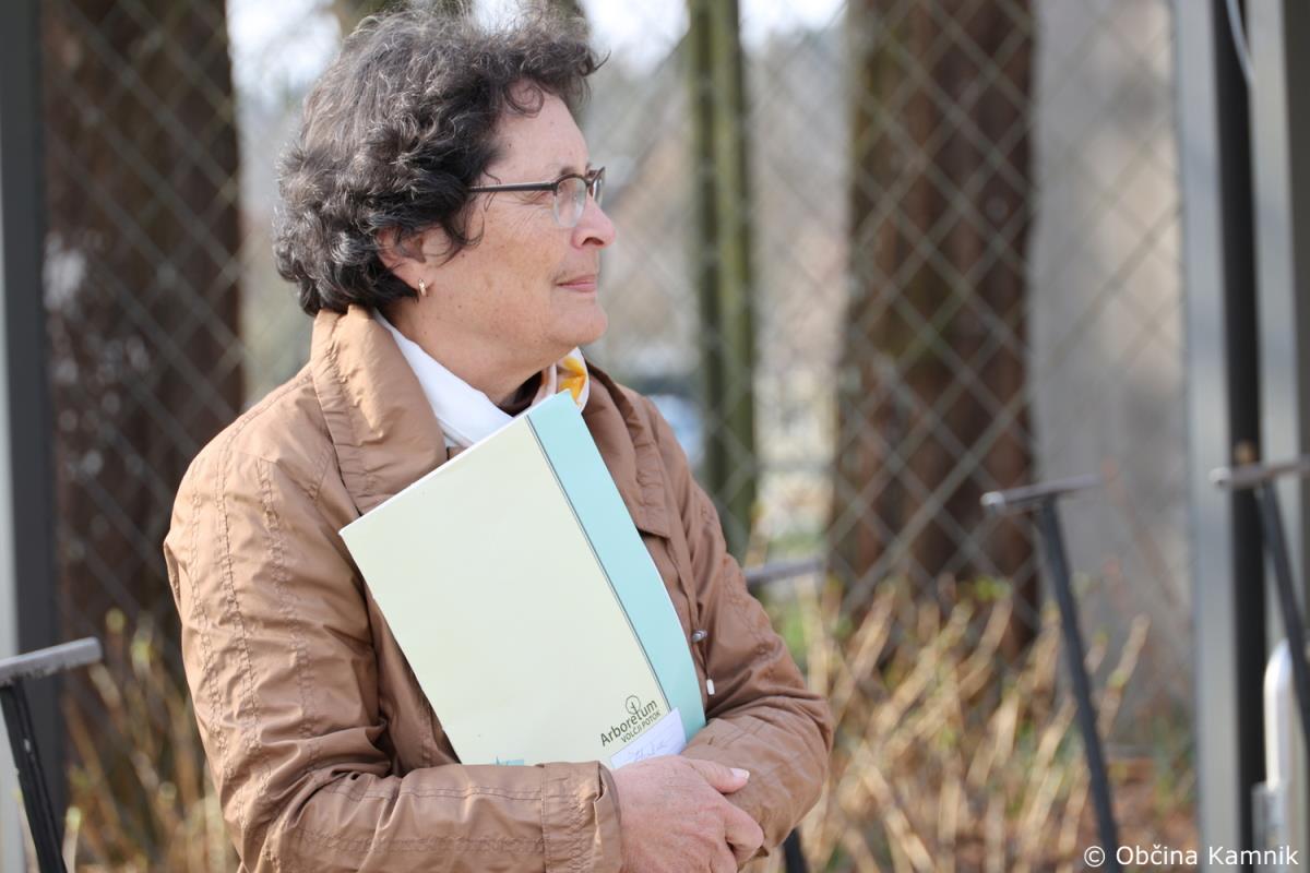 Pot za spomin v Arboretumu Volčji Potok povezuje generacije in krepi demenci prijazno okolje (8)